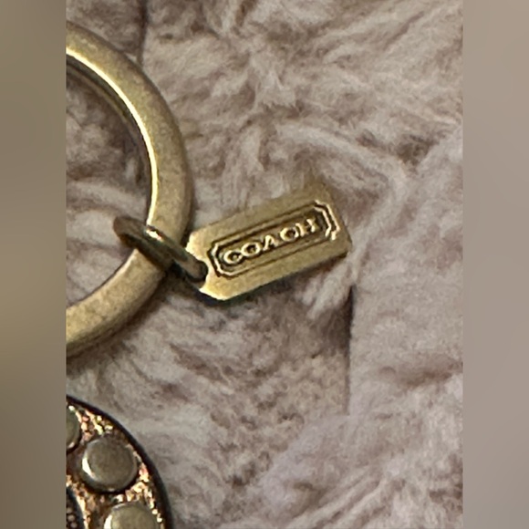 Authentic Coach Vintage Gold and Brown Signature Heart Key Holder! NWOT - Picture 4 of 4